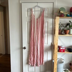 This is a flowy jumpsuit. Super comfy.